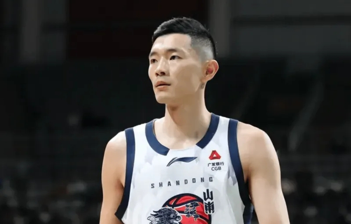 开云体育官方平台-山东崩了n年的三分终于有救了!王证搭配陈林坚,空间+威慑力拉满|山东队|比赛|球员|命中率|兜底_新浪体育_新浪新闻